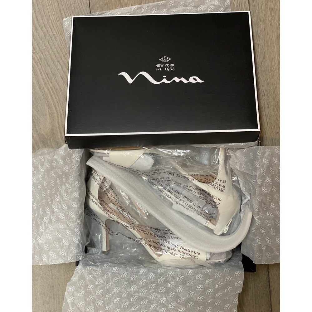 Nina Volanda Ivory Satin Crystal Ankle Strap Dress Sandals Size 9.5M New in Box - Picture 12 of 15